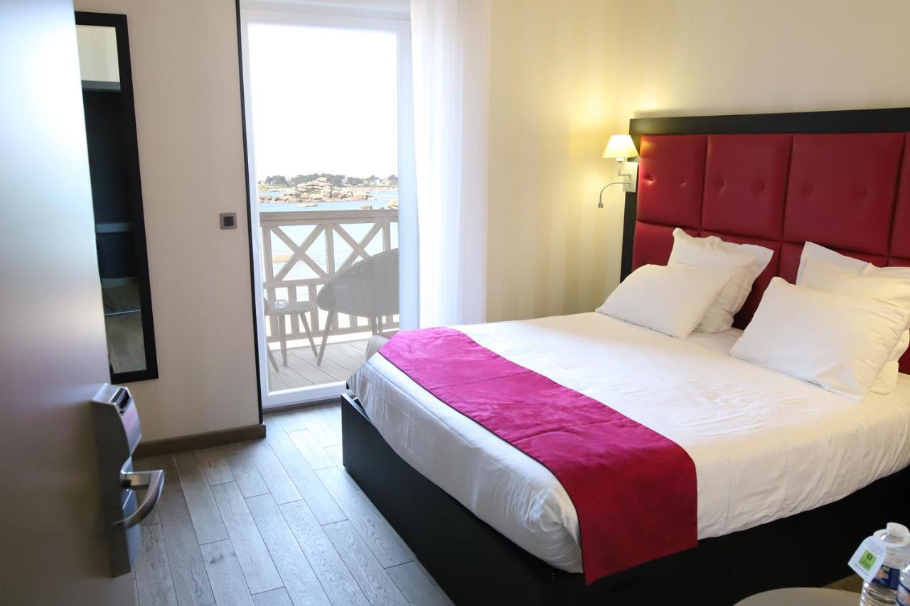 Logis Hotel Saint Guirec Et De La Plage ペロス・ギレック エクステリア 写真