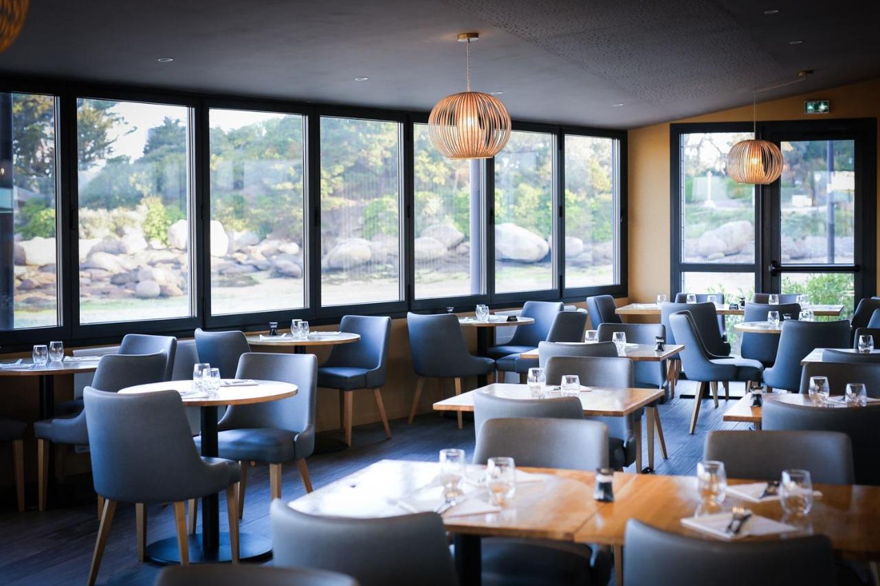 Logis Hotel Saint Guirec Et De La Plage ペロス・ギレック エクステリア 写真
